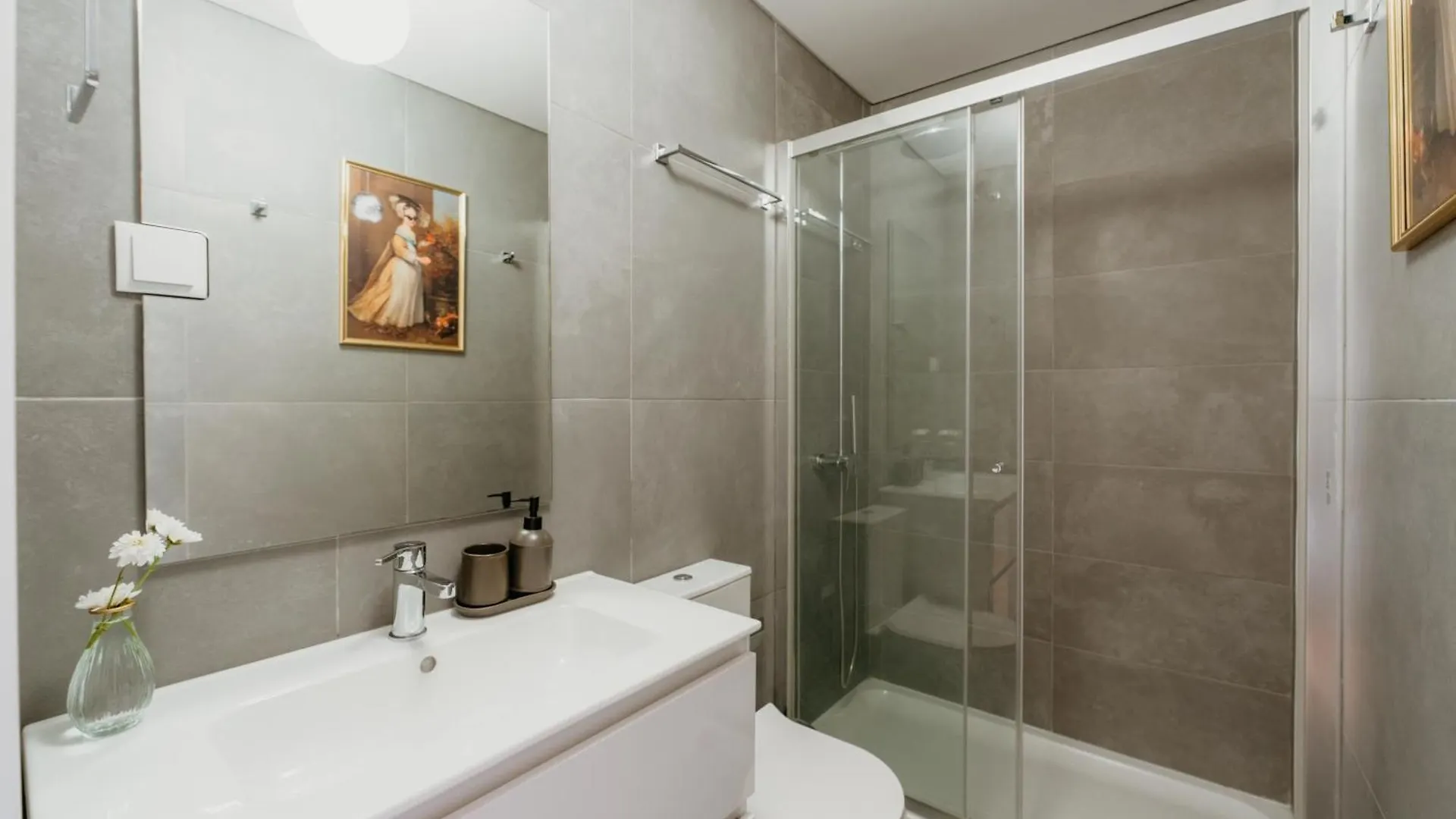 Mary Orange - No 236 1D - Chick & Cozy Two-Bedroom Stay Lisbon 0*,