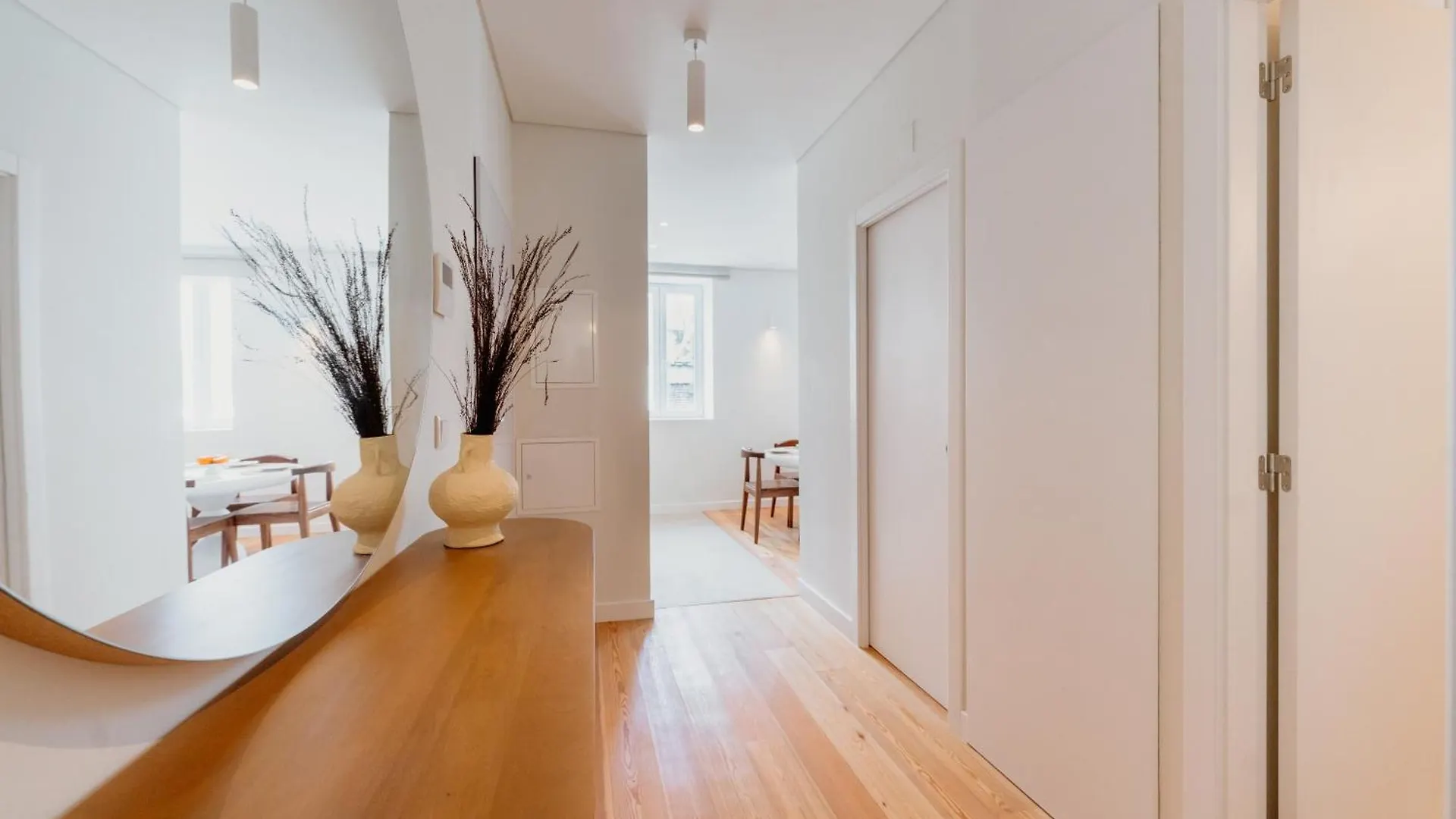 Mary Orange - No 236 1D - Chick & Cozy Two-Bedroom Stay Lisbon 0*,  Portugal